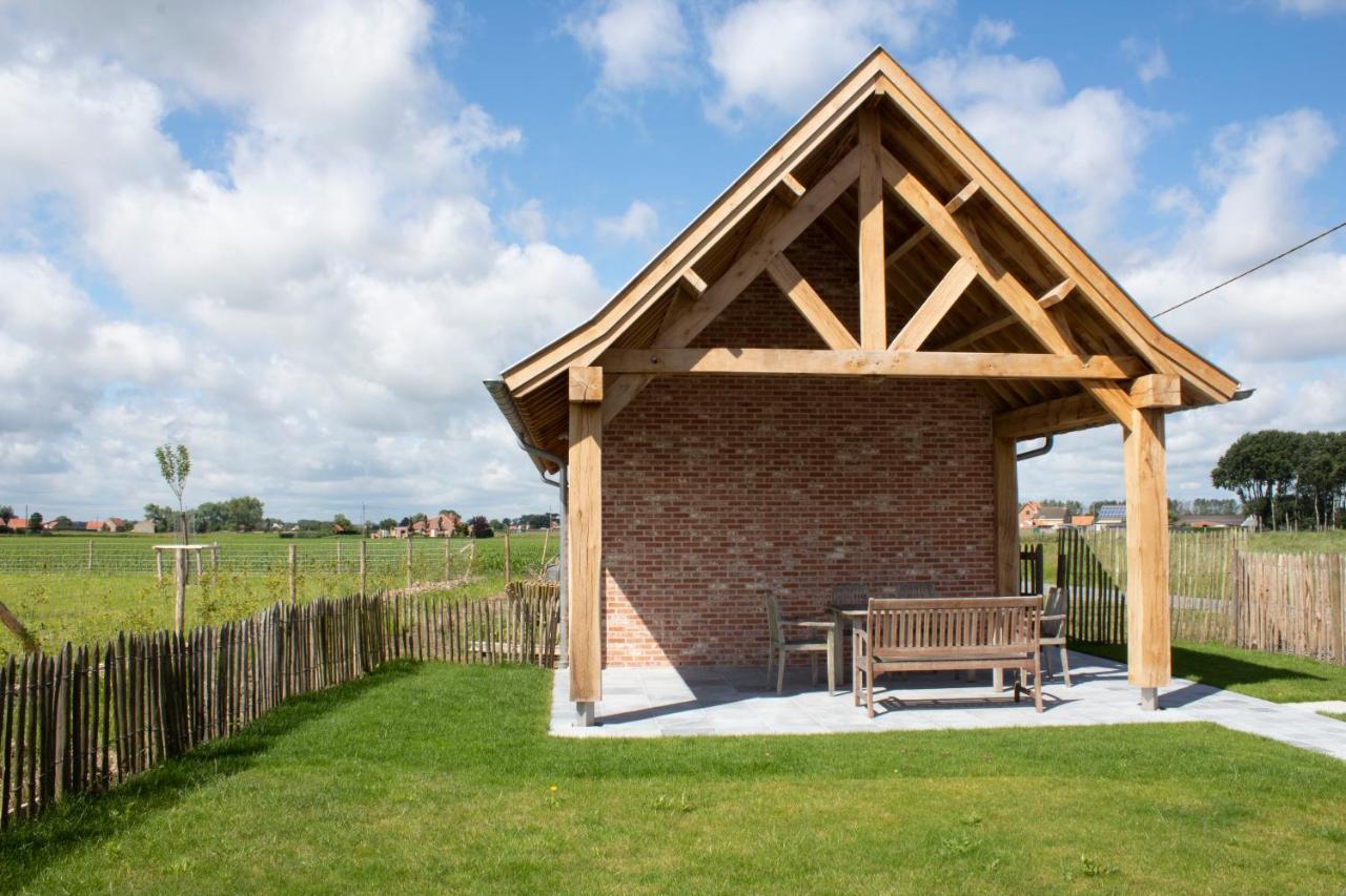 Toetindroaj Villa Kortemark ภายนอก รูปภาพ
