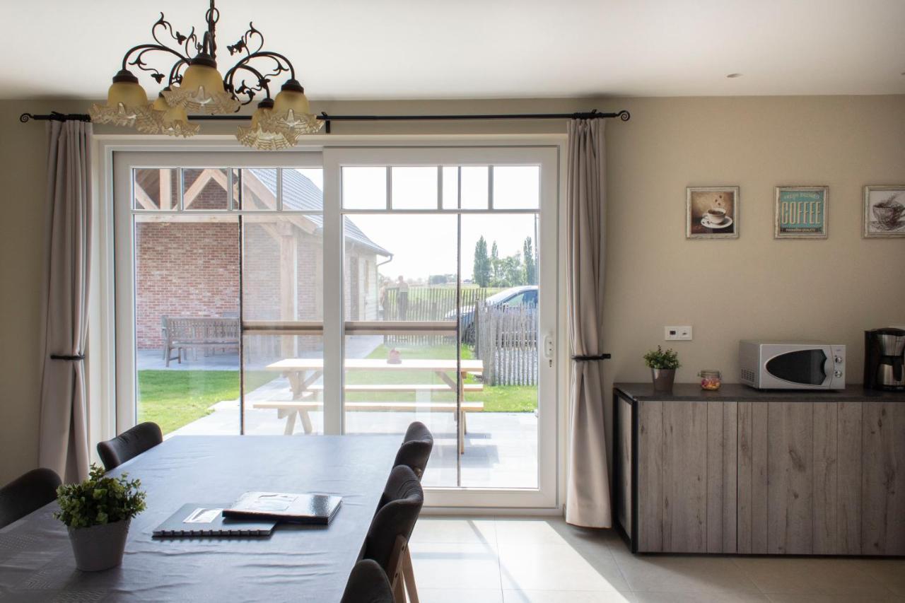 Toetindroaj Villa Kortemark ภายนอก รูปภาพ