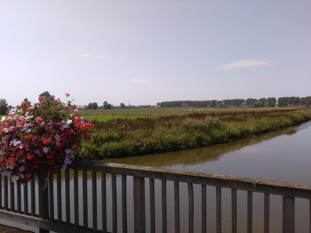 Toetindroaj Villa Kortemark ภายนอก รูปภาพ